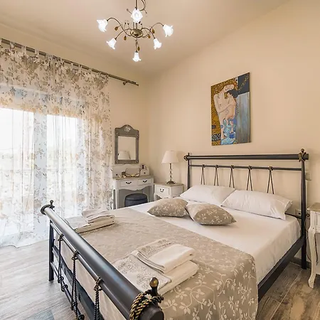 Lindos Luxury Retro Villa