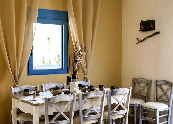 Lindos Luxury Retro Villa *