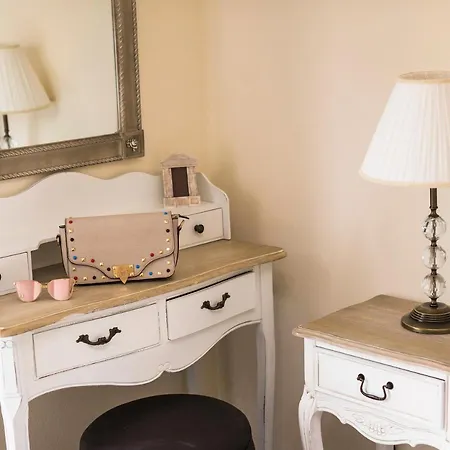 Luxury Retro Villas *