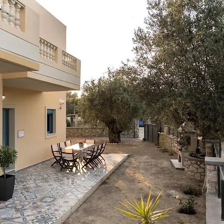 Luxury Retro Villas *