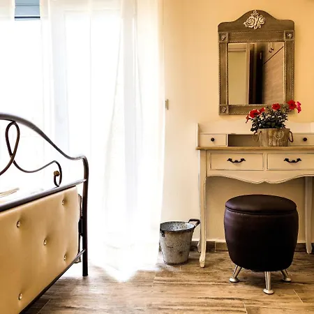 Luxury Retro Villas * Lindos (Rhodes)