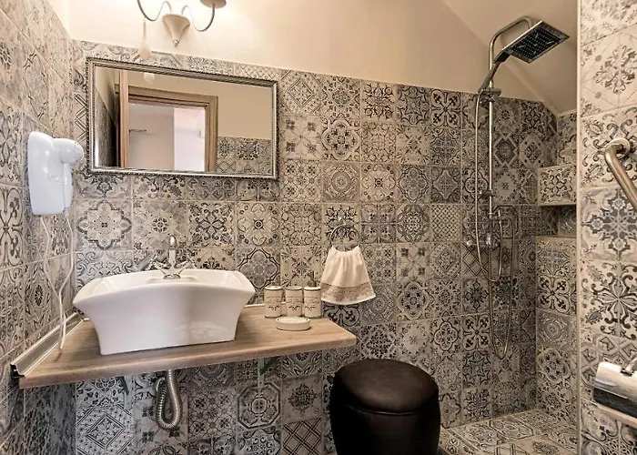 Lindos Luxury Retro *