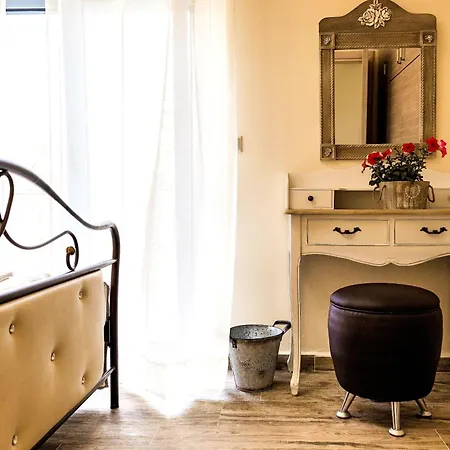 Luxury Retro Villa
