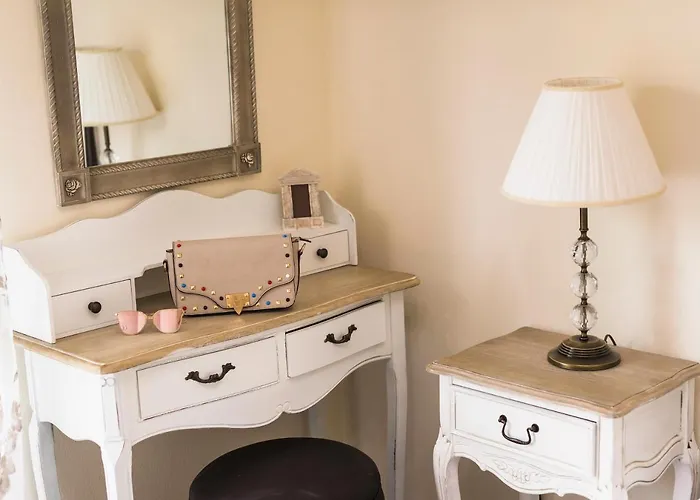 Lindos Luxury Retro *