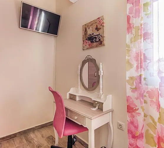 Lindos Luxury Retro * Líndosz