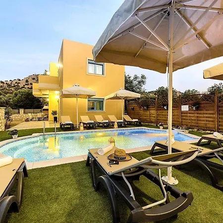 Luxury Retro Villas *