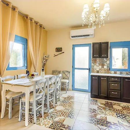 Luxury Retro Villas *